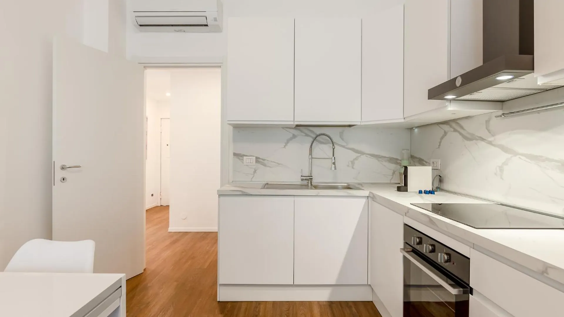 Certosa Chic 41 By Innstay Milán